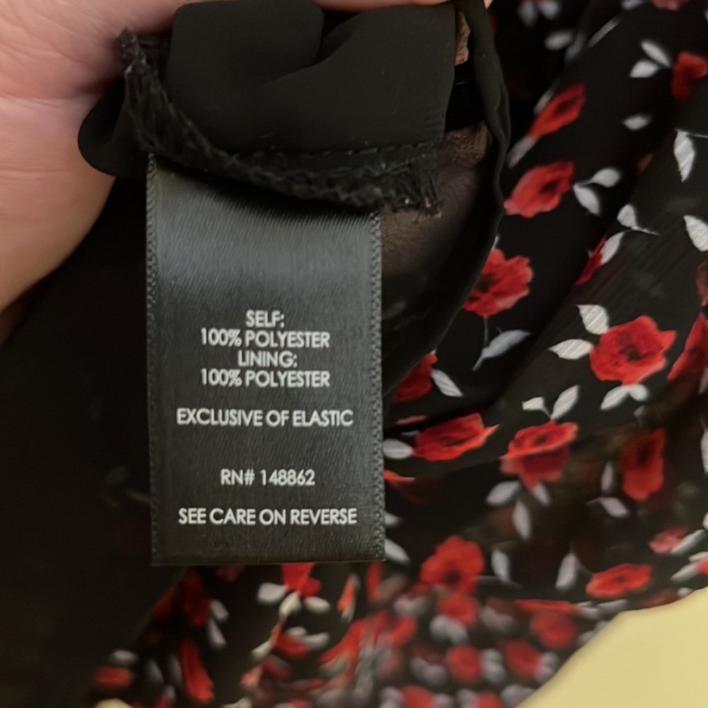 Torrid top size 0 (12), (large) - Picture 7 of 7